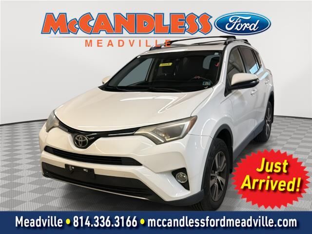 2018 Toyota RAV4 XLE — photo 1 of 13