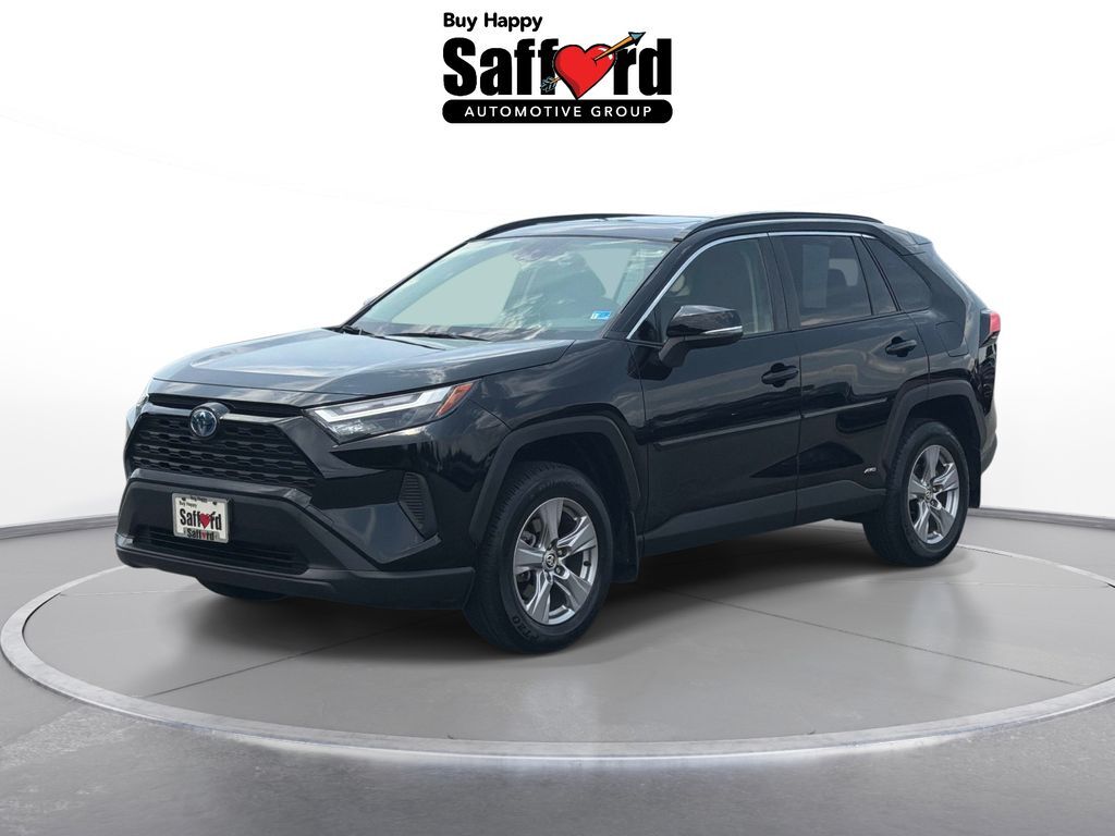 2024 Toyota RAV4 XLE — photo 1 of 13