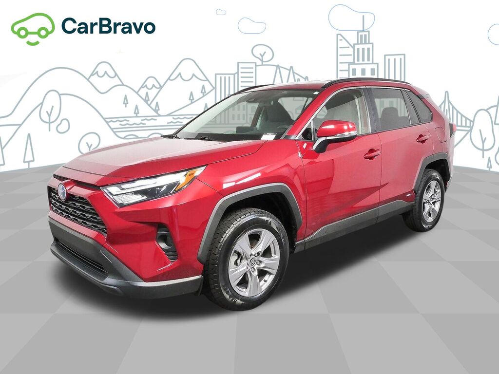 2024 Toyota RAV4 XLE — photo 1 of 7