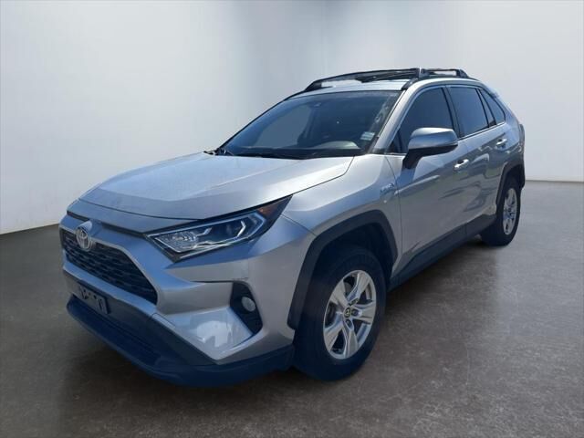 2020 Toyota RAV4 Hybrid XLE