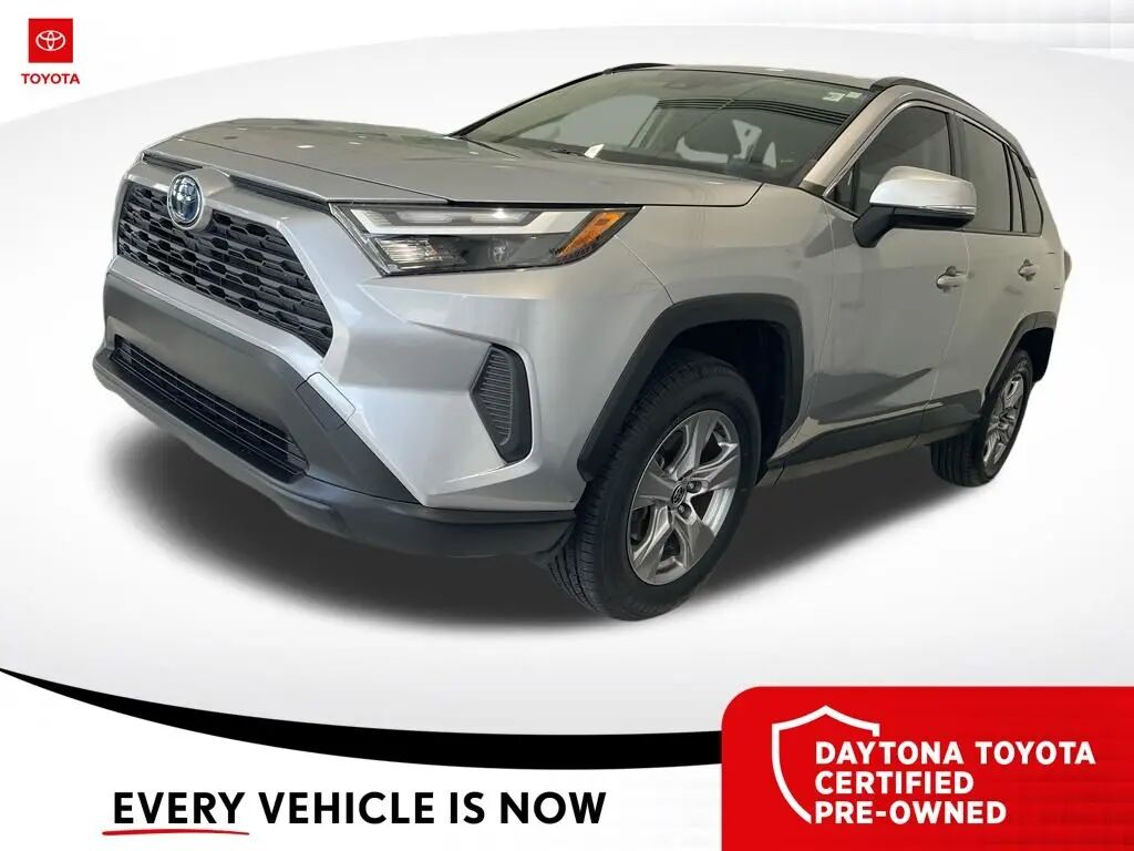 2023 Toyota RAV4 Hybrid XLE — photo 1 of 13