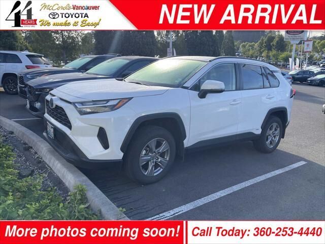2024 Toyota RAV4 Hybrid XLE