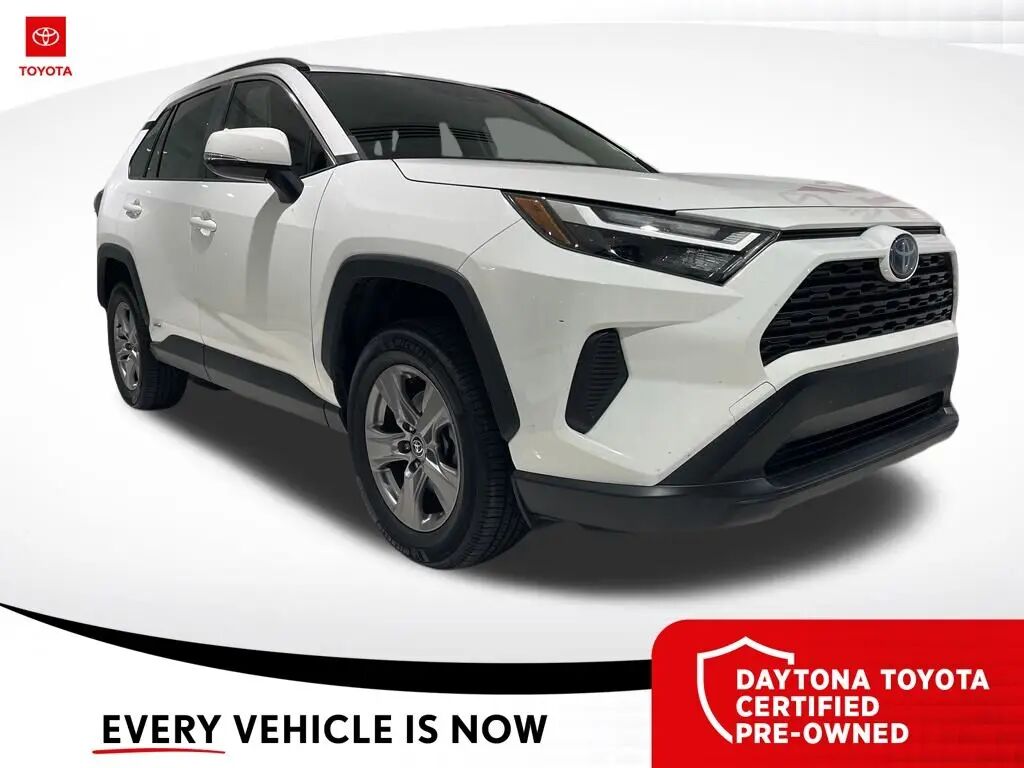 2024 Toyota RAV4 Hybrid XLE — photo 1 of 36