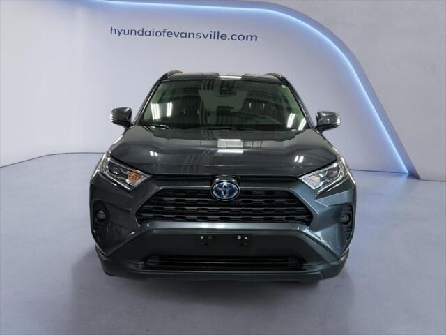 2020 Toyota RAV4 Hybrid XLE — photo 1 of 13