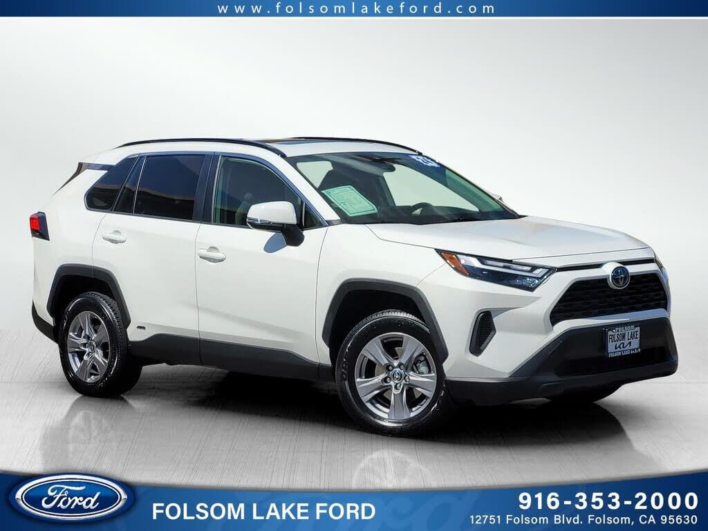 2024 Toyota RAV4 Hybrid XLE — photo 1 of 1