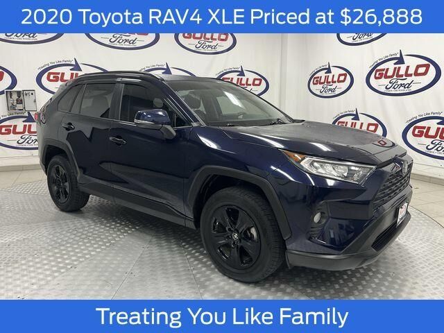 2020 Toyota RAV4 XLE — photo 1 of 12