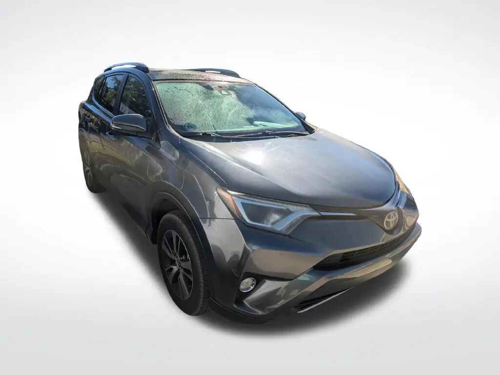 2017 Toyota RAV4 XLE — photo 1 of 13