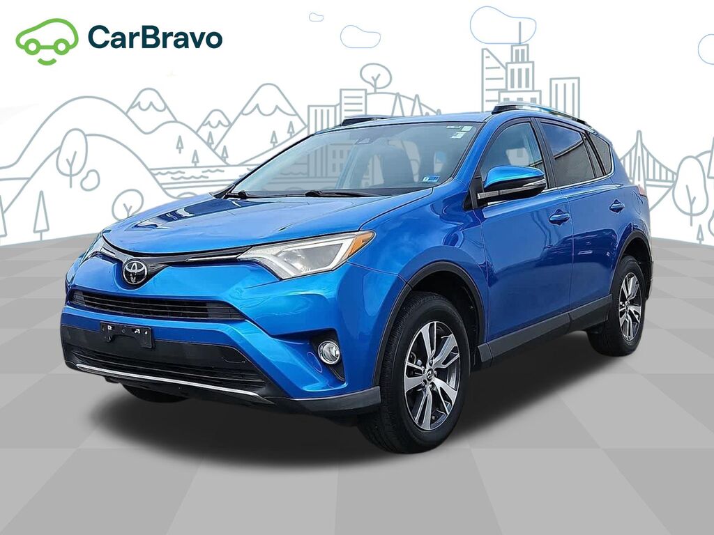 2018 Toyota RAV4 XLE — photo 1 of 6