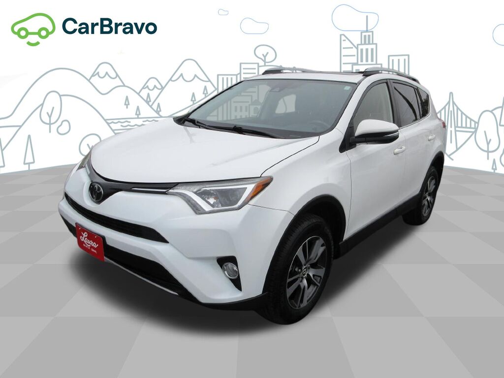 2018 Toyota RAV4 XLE — photo 1 of 6