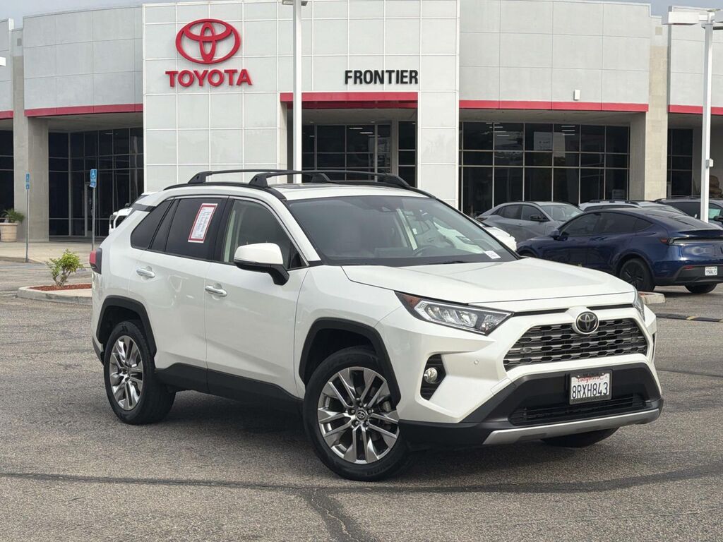 2020 Toyota RAV4 Limited FWD (Natl) — photo 1 of 13
