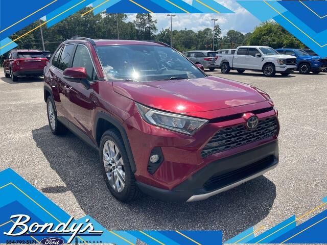 2019 Toyota RAV4 Limited — photo 1 of 26