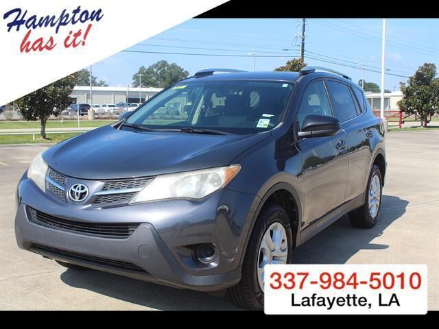 2015 Toyota RAV4 LE — photo 1 of 13