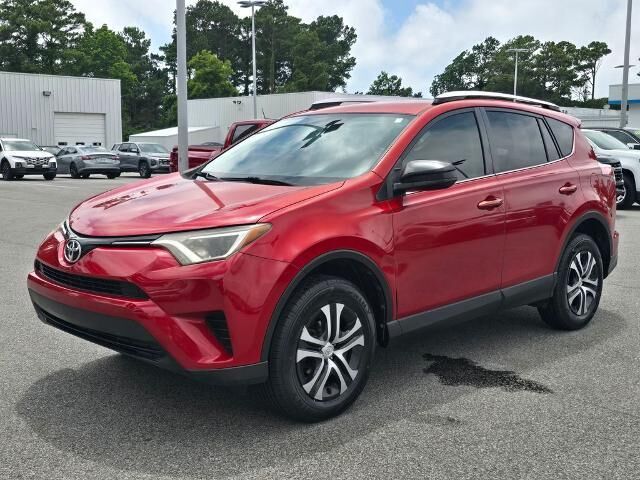 2016 Toyota RAV4 LE — photo 1 of 26