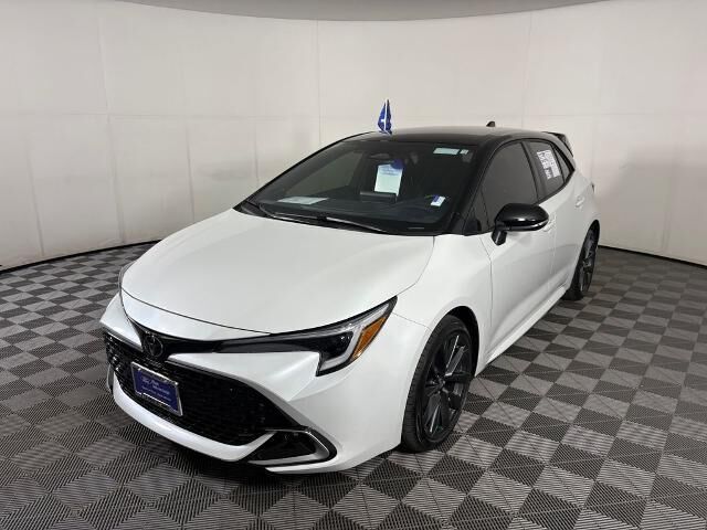 2026 Toyota Corolla Hatchback XSE — photo 1 of 15