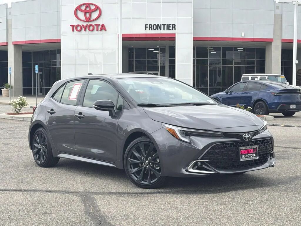 2027 Toyota Corolla Hatchback XSE — photo 1 of 13