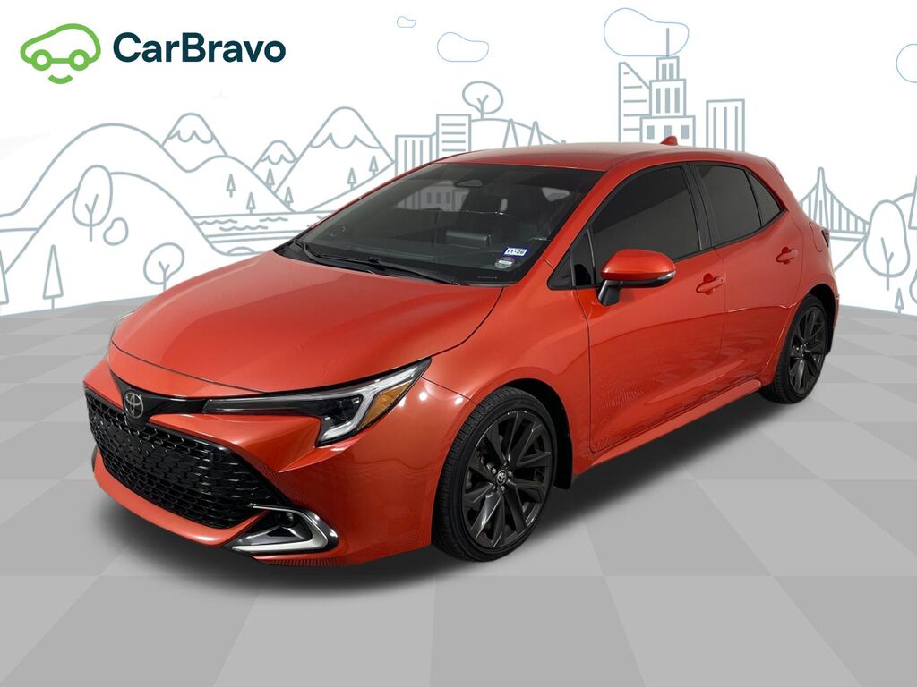 2024 Toyota Corolla Hatchback XSE — photo 1 of 6