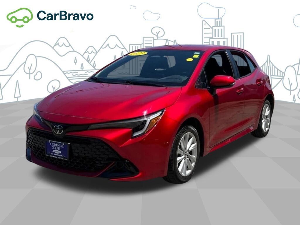 2024 Toyota Corolla Hatchback SE — photo 1 of 6