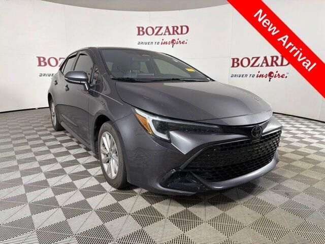 2024 Toyota Corolla Hatchback SE — photo 1 of 22