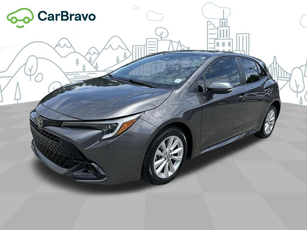 2023 Toyota Corolla Hatchback SE — photo 1 of 6