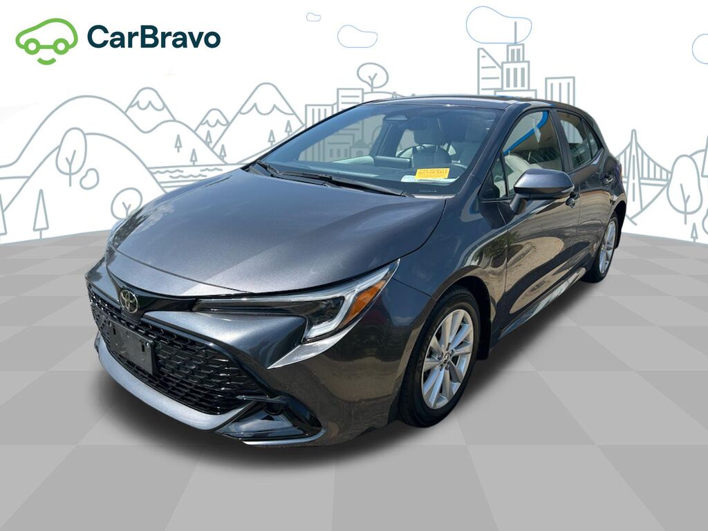 2025 Toyota Corolla Hatchback SE — photo 1 of 6