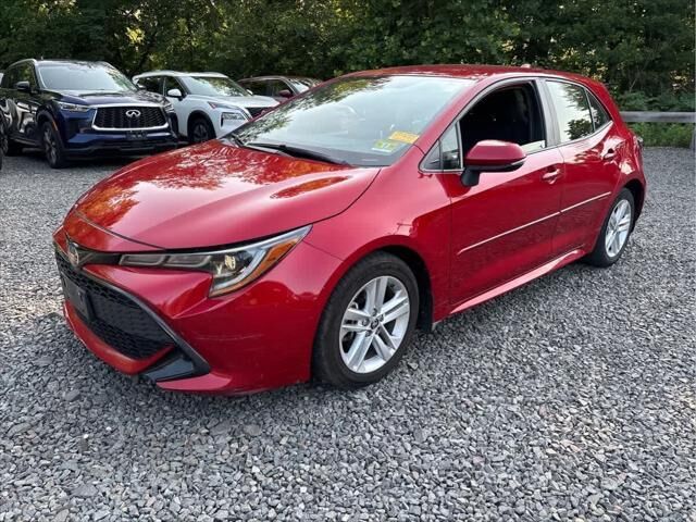 2021 Toyota Corolla Hatchback SE — photo 1 of 2