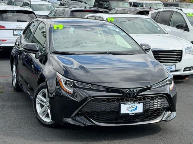 2019 Toyota Corolla Hatchback SE — photo 1 of 13