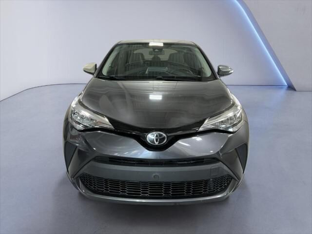 2020 Toyota C-HR LE — photo 1 of 13