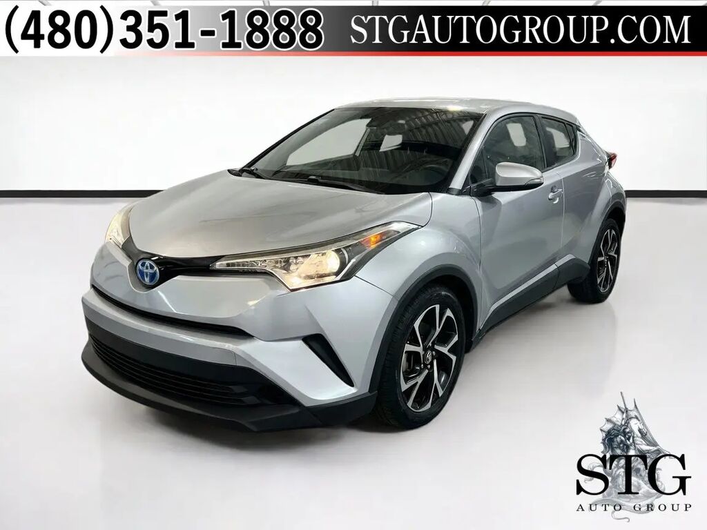 2019 Toyota C-HR XLE — photo 1 of 13