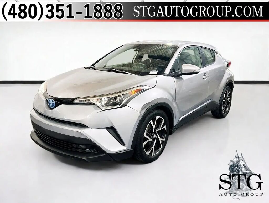 2019 Toyota C-HR XLE — photo 1 of 13