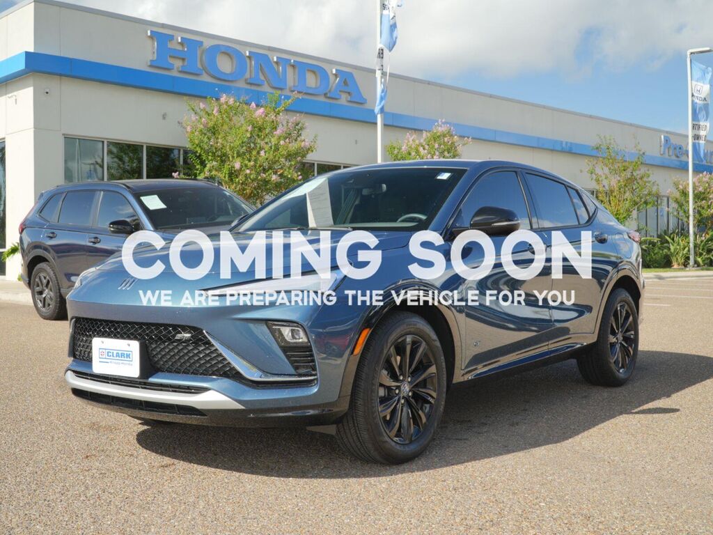 2025 Buick Envista Sport Touring — photo 1 of 13