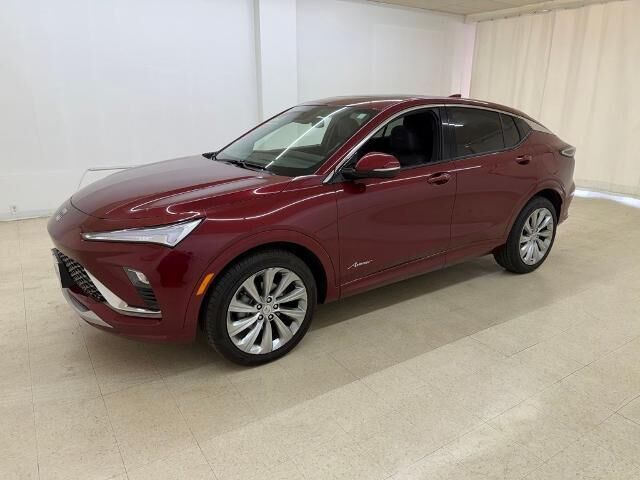 2024 Buick Envista Avenir — photo 1 of 13