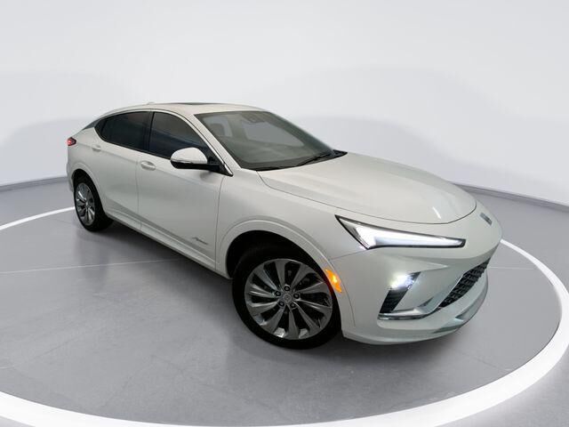 2025 Buick Envista Avenir — photo 1 of 13