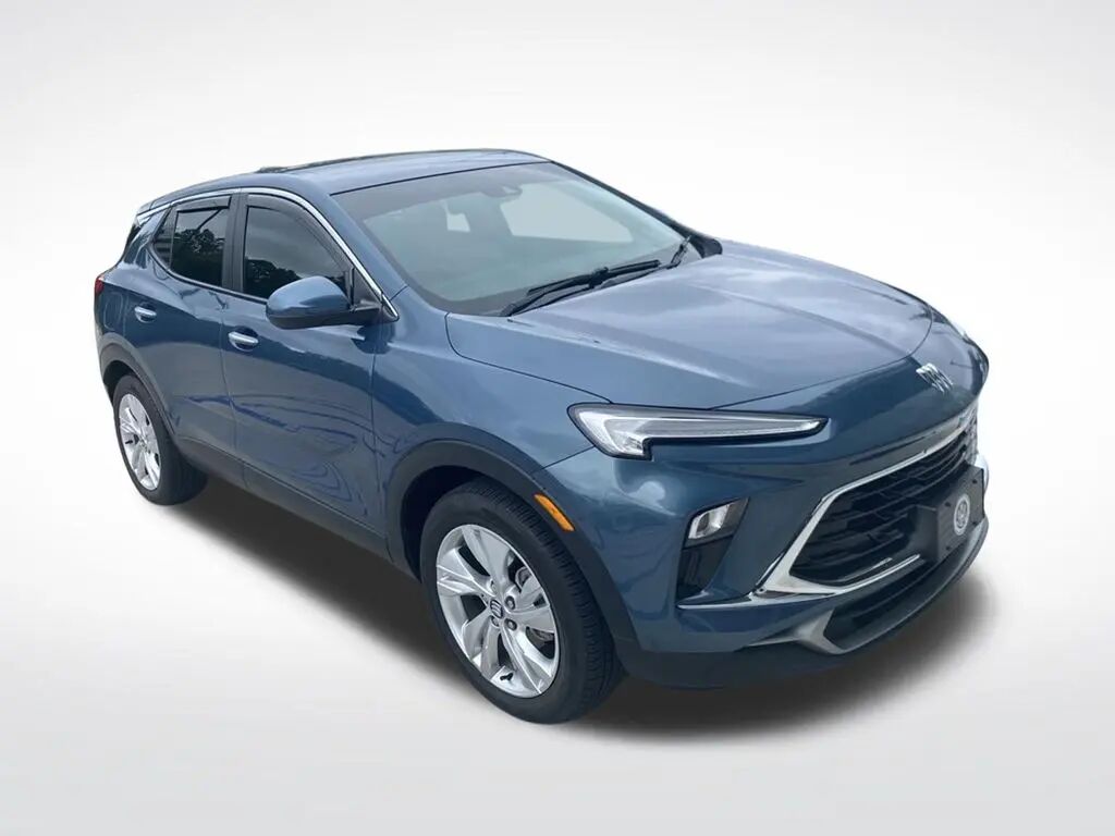 2024 Buick Encore GX Preferred — photo 1 of 10