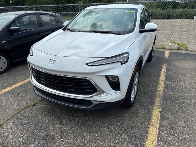 2025 Buick Encore GX Preferred — photo 1 of 26