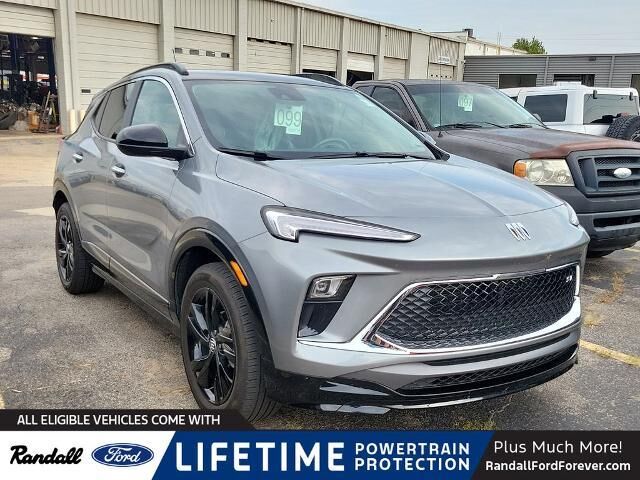 2024 Buick Encore GX Sport Touring — photo 1 of 5