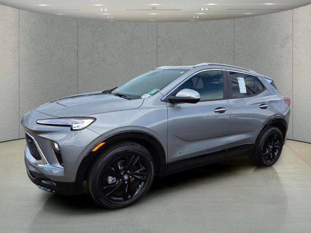 2025 Buick Encore GX Sport Touring — photo 1 of 8