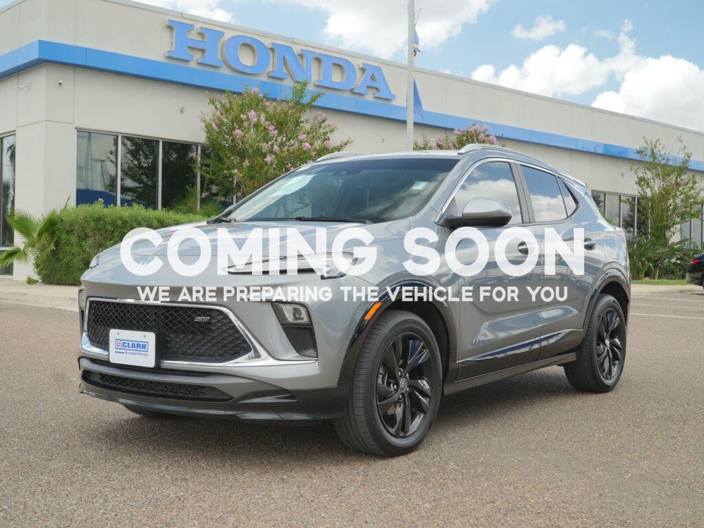 2025 Buick Encore GX Sport Touring — photo 1 of 6