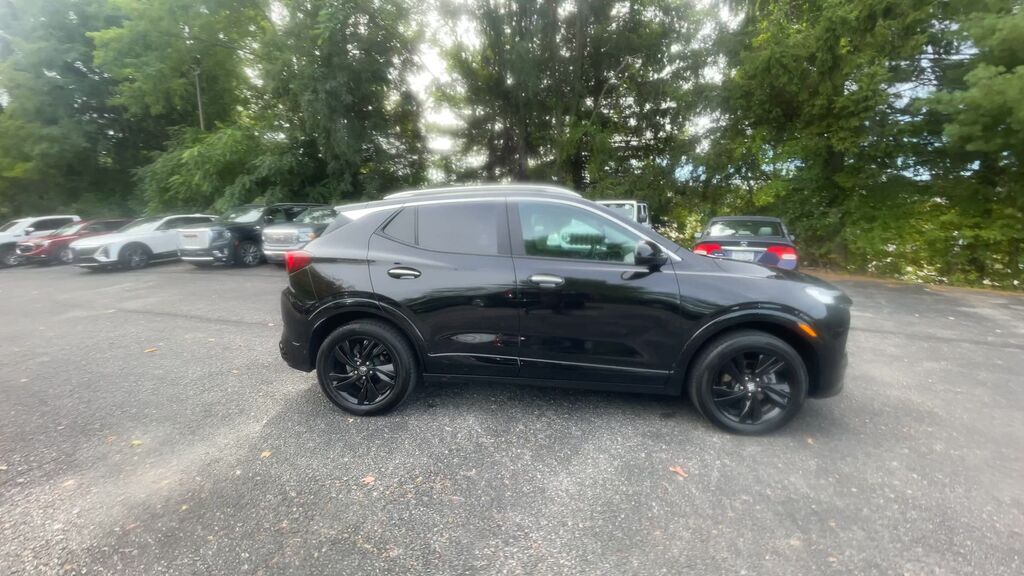 2024 Buick Encore GX Sport Touring — photo 1 of 7