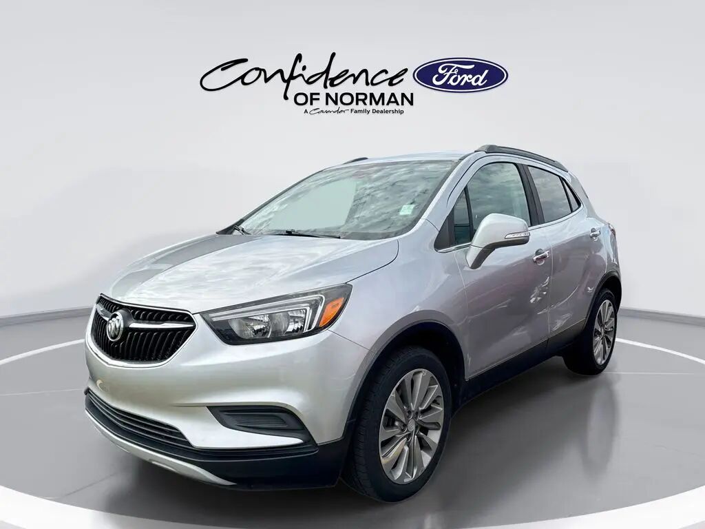 2018 Buick Encore Preferred — photo 1 of 7