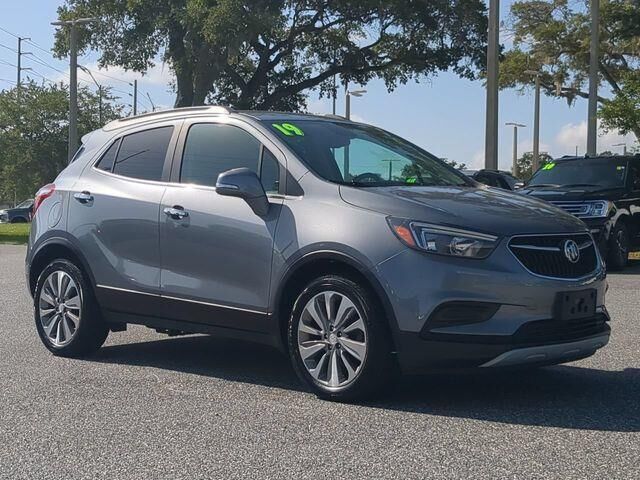 2019 Buick Encore Preferred — photo 1 of 11