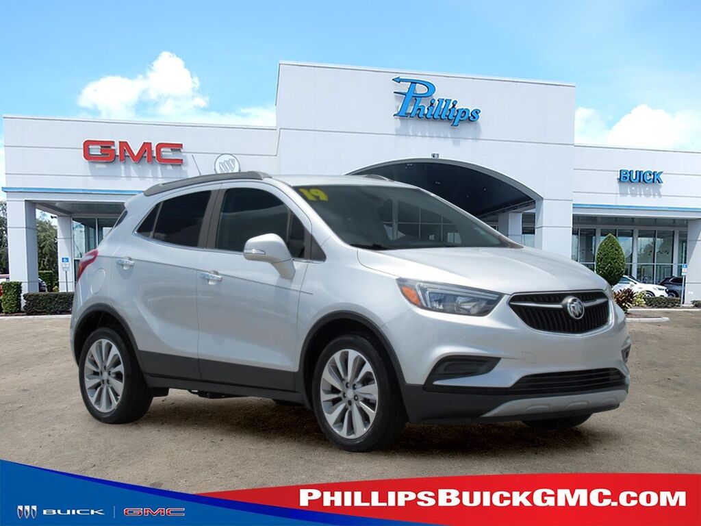 2019 Buick Encore Preferred — photo 1 of 32