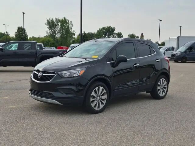 2020 Buick Encore Preferred — photo 1 of 44