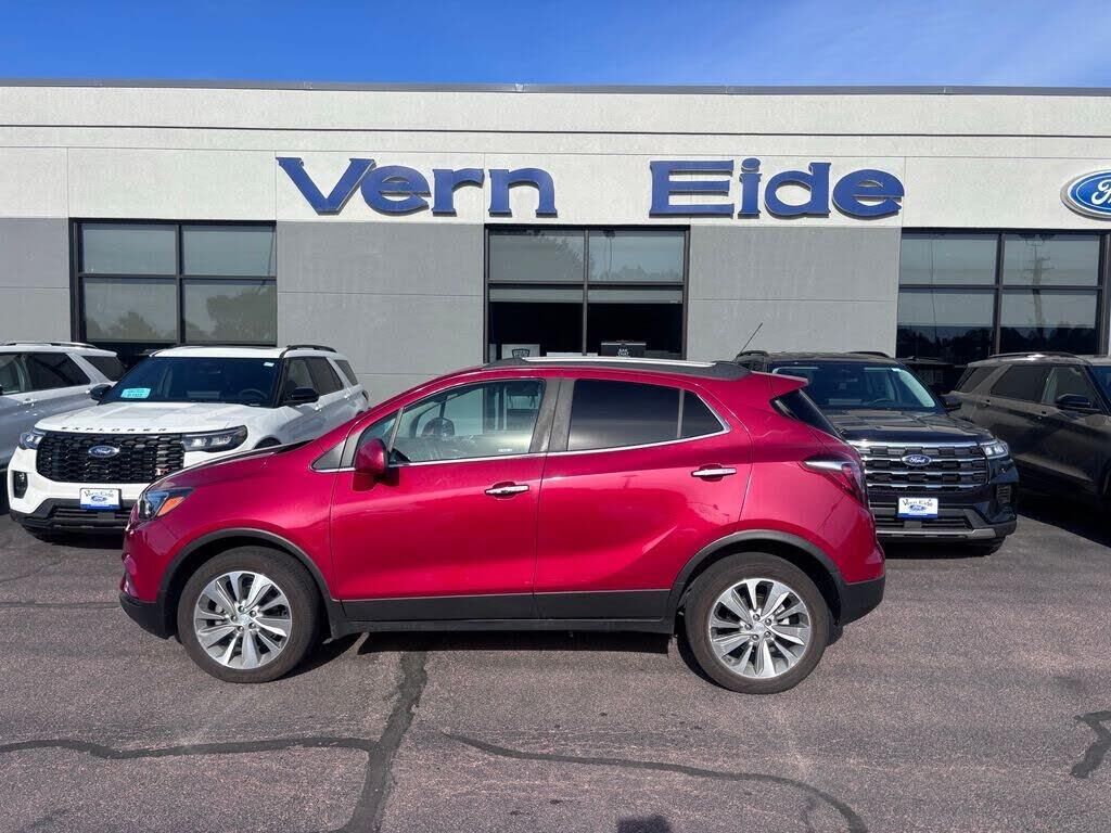 2020 Buick Encore Preferred — photo 1 of 5
