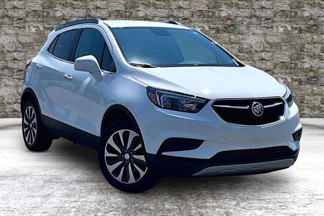 2022 Buick Encore Preferred — photo 1 of 13