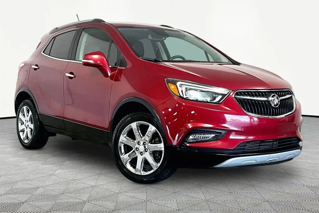 2017 Buick Encore Essence — photo 1 of 16
