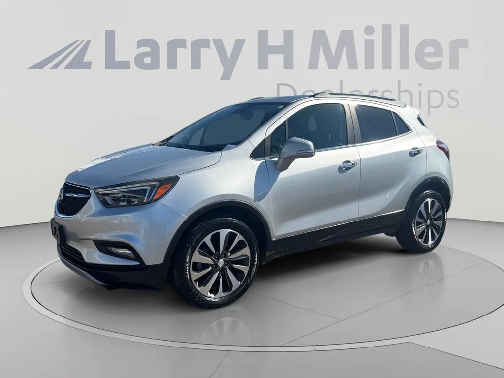 2018 Buick Encore Essence — photo 1 of 13