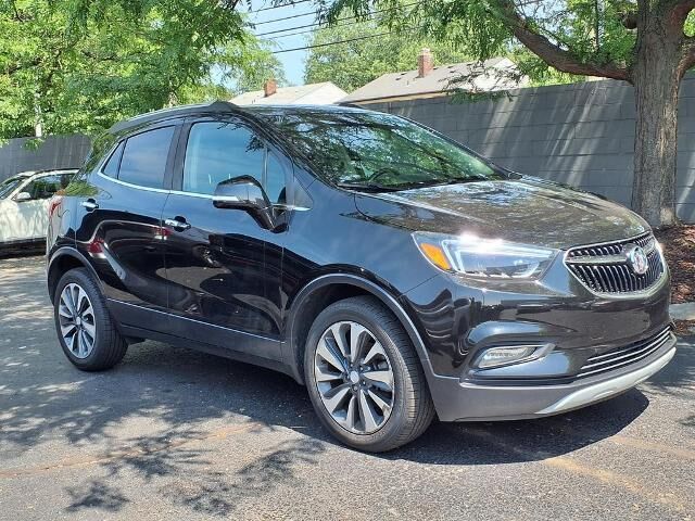 2019 Buick Encore Essence — photo 1 of 12