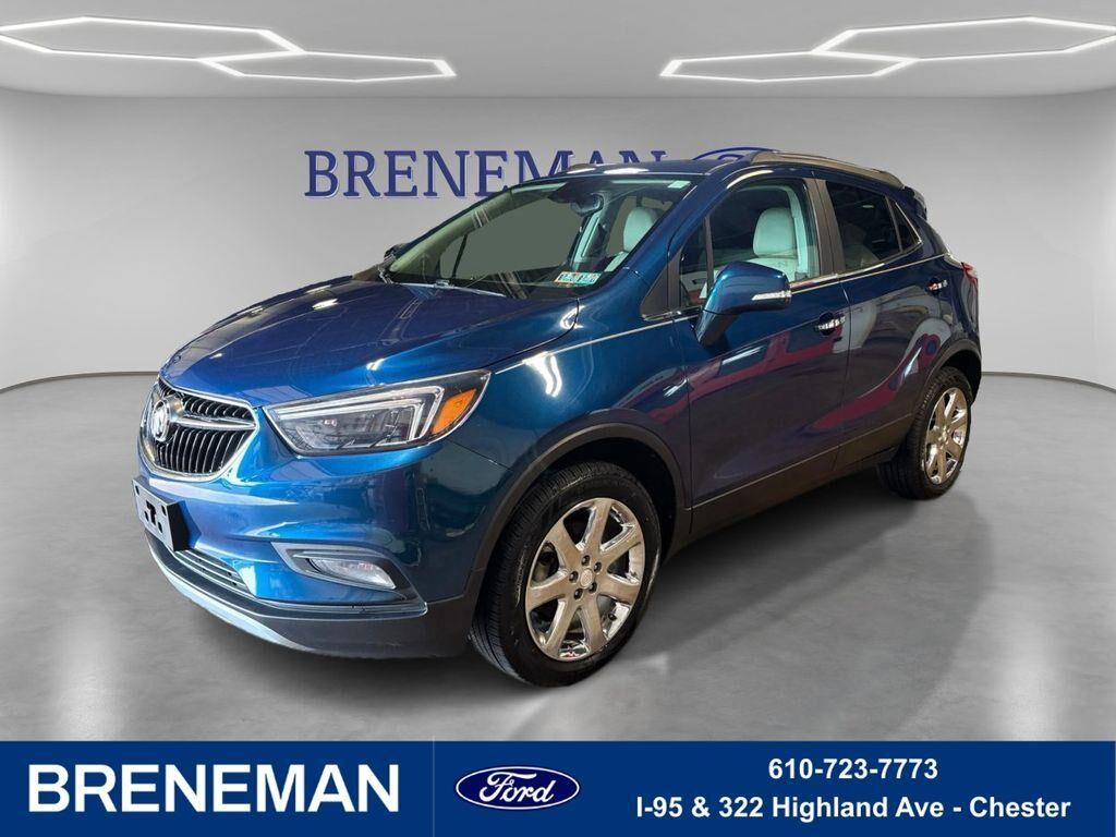 2019 Buick Encore Essence — photo 1 of 2