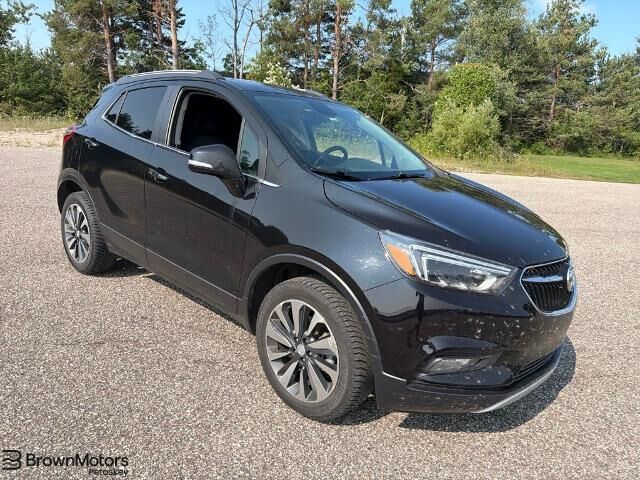 2019 Buick Encore Essence — photo 1 of 39
