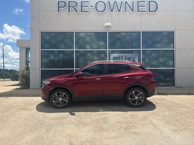 2022 Buick Encore GX Select — photo 1 of 12